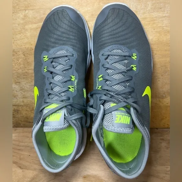 Nike Flex Supreme TR 4 Womens Sz 7 Training Shoes Sneakers Cool Grey 819026-003
