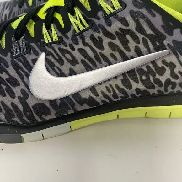 Nike Free TR Connect 2 Women Size 9 Gray Leopard Print Training Shoes 3648