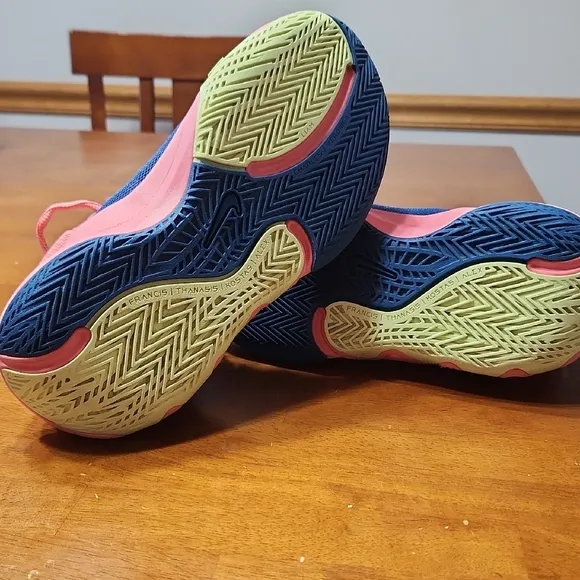 Nike Giannis Immortality 2 The Wonder