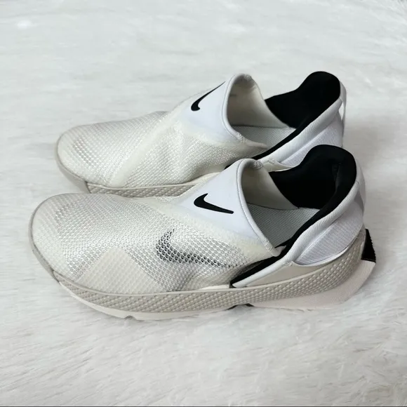 Nike Go Flyease White Black Sail Mens Size 7,9 / Womens Size 8.5,10.5
