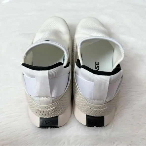 Nike Go Flyease White Black Sail Mens Size 7,9 / Womens Size 8.5,10.5