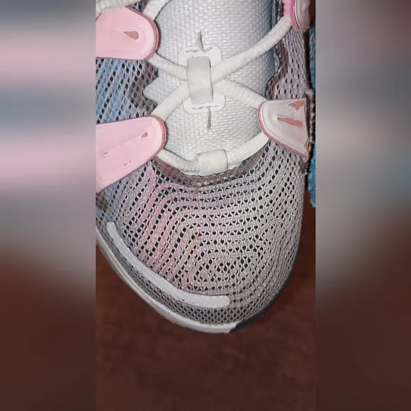 Nike Kyrie 7Pale Ivory Chloride Blue sneakers Men's Size 11