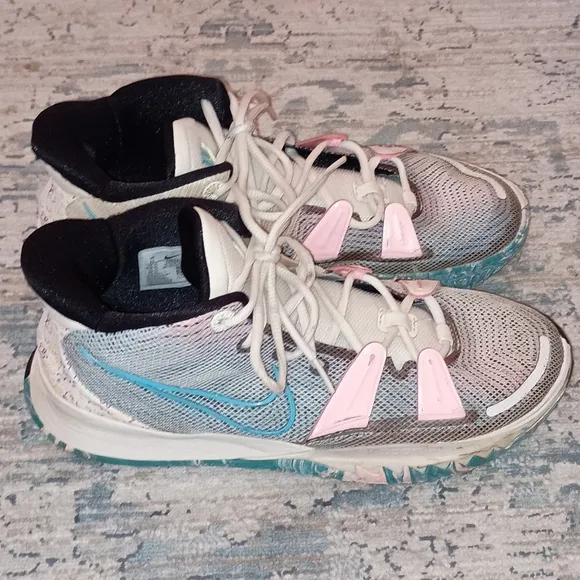 Nike Kyrie 7Pale Ivory Chloride Blue sneakers Men's Size 11