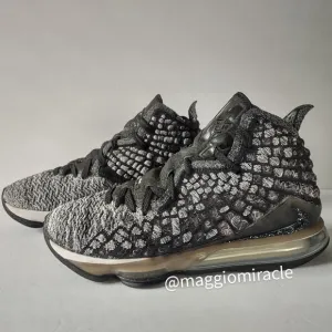 Nike Lebron 17, mint condition!