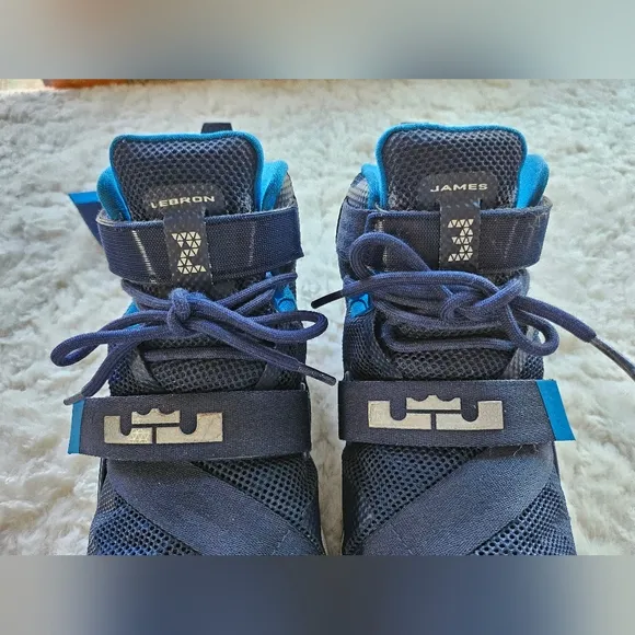 Nike Lebron James Soldier 1x Men's Basketball Shoes, Blue, White, Size 8.5