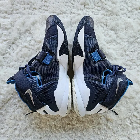 Nike Lebron James Soldier 1x Men's Basketball Shoes, Blue, White, Size 8.5