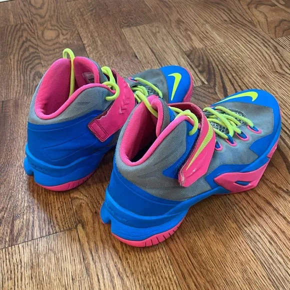 Nike LeBron Soldier 8 PS 'Magnet Grey Volt' Sneakers/Shoes. Size 5.5Y.