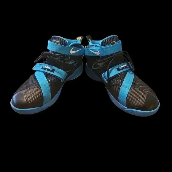 Nike LeBron Soldier IX Kids Sneakers/Shoes - Size 7Y - Blue/Black