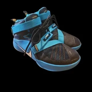 Nike LeBron Soldier IX Kids Sneakers/Shoes - Size 7Y - Blue/Black