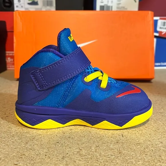Nike Lebron Soldier XIII TD shoes sneakers new Toddlers 653647 400 Size 6C Sz 6