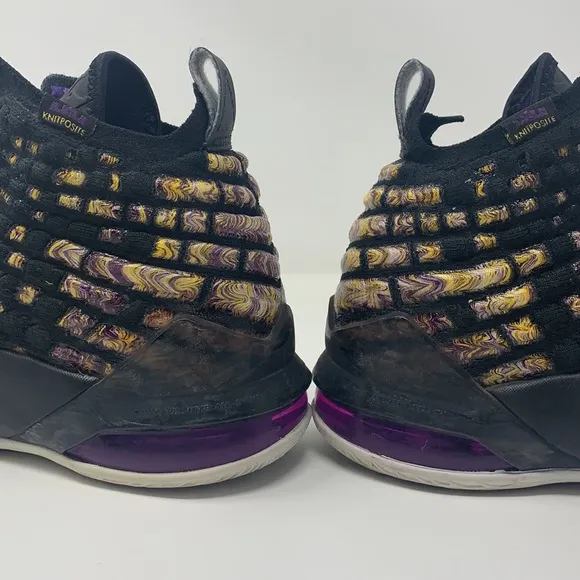 Nike LeBron XVII 17 GS Lakers EP Eggplant Youth Shoes Size 5.5Y BQ5594-004