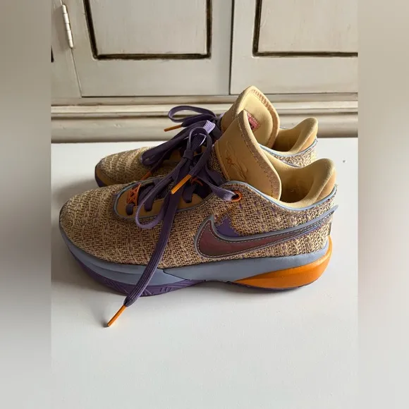 Nike LeBron XX Sneakers Tennis shoes Celestial Gold/Multicolor/Cobalt Bliss 4.5