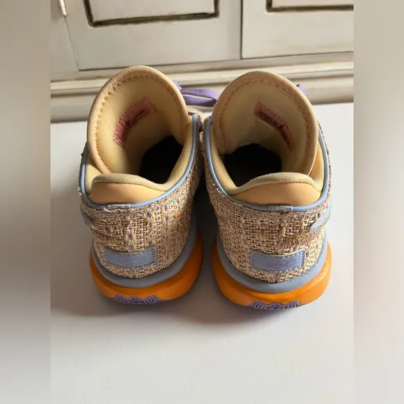 Nike LeBron XX Sneakers Tennis shoes Celestial Gold/Multicolor/Cobalt Bliss 4.5