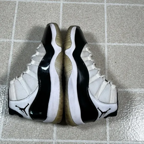 Nike Mens Jordan 11 378037-100 Black White Basketball Sneakers Shoes Size 9
