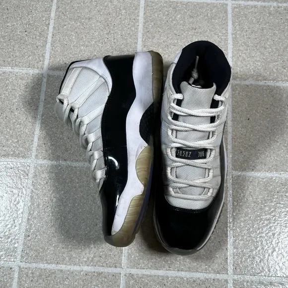 Nike Mens Jordan 11 378037-100 Black White Basketball Sneakers Shoes Size 9