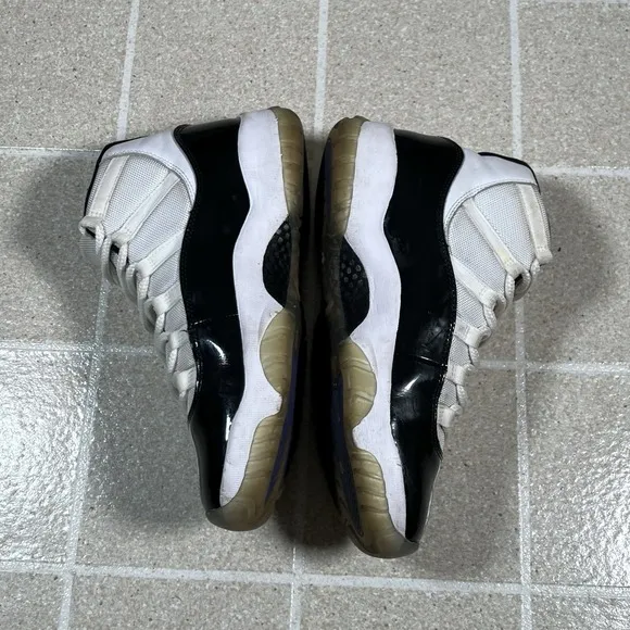 Nike Mens Jordan 11 378037-100 Black White Basketball Sneakers Shoes Size 9