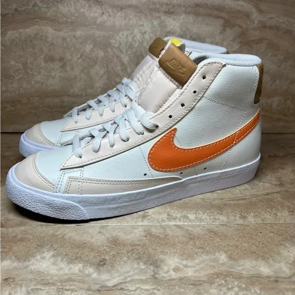 Nike Men's Size 10.5 Blazer Mid '77 EMB DQ7674 001 Beige Orange Sneaker
