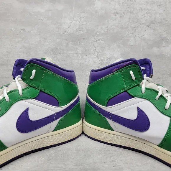 NIKE Mens Size 11.5 Air Jordan 1 Mid Hulk WHITE GREEN Shoes Sneakers