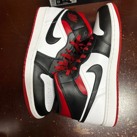 Nike Mens White Black Air Jordan 1 Mid DA8426-106 Basketball Shoes Size US 12