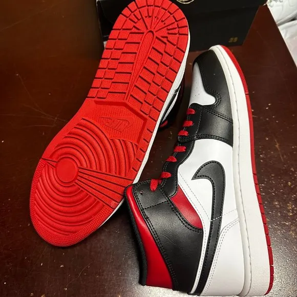 Nike Mens White Black Air Jordan 1 Mid DA8426-106 Basketball Shoes Size US 12