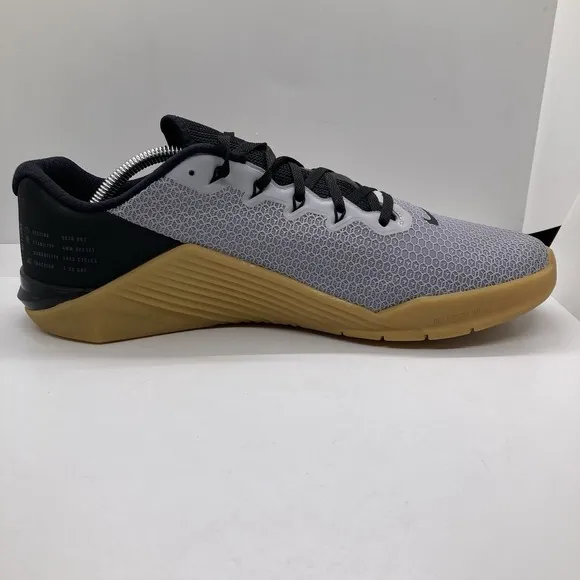 Nike Metcon 5 Mens Size 12 Black Gum Training Shoes Sneakers  AQ1189-009