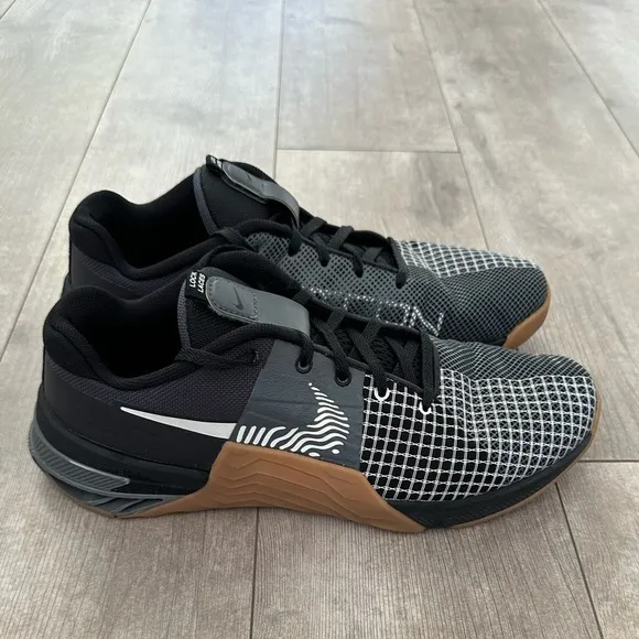 Nike Metcon 8 Mens Sz 9 Iron Grey Black Gum Training DO9328-007 ShoesNearly new