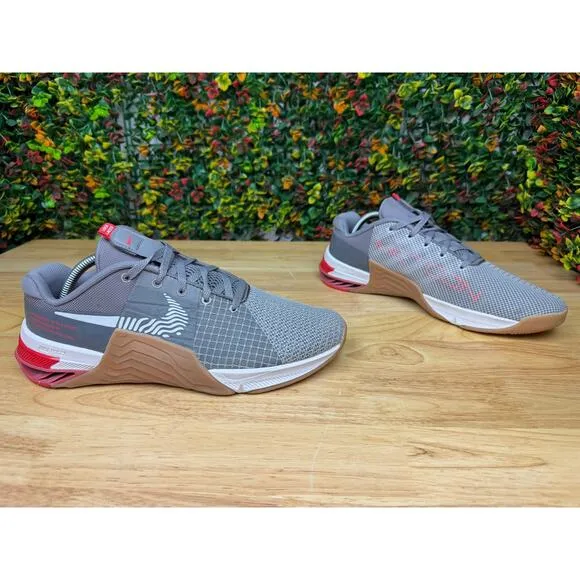 Nike Metcon 8 Training Gym Shoes Pewter Gray Gum Bottoms Light Crimson Men 9 GUC