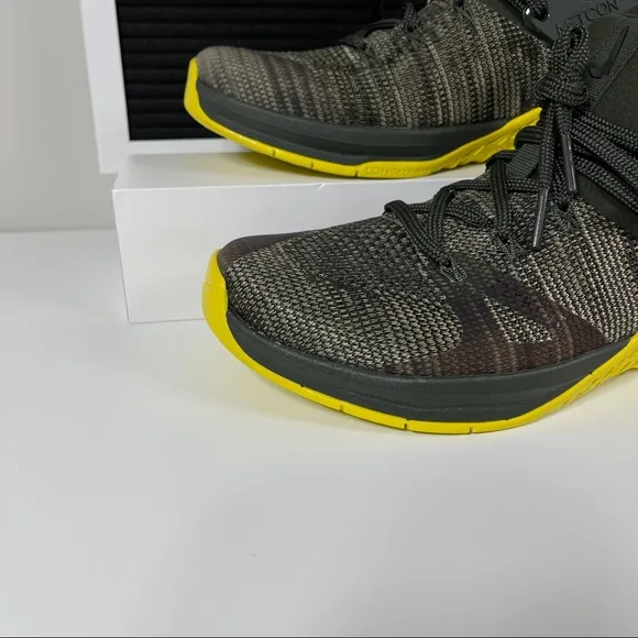 NIKE METCON FLYKNIT 3 SEQUOIA BRIGHT CITRON MENS WEIGHTLIFTING TRAINING SHOES SI