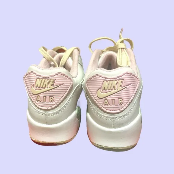NIKE NIB Air Max 90 LTR SE GS White Pink Foam Honeydew W8.5