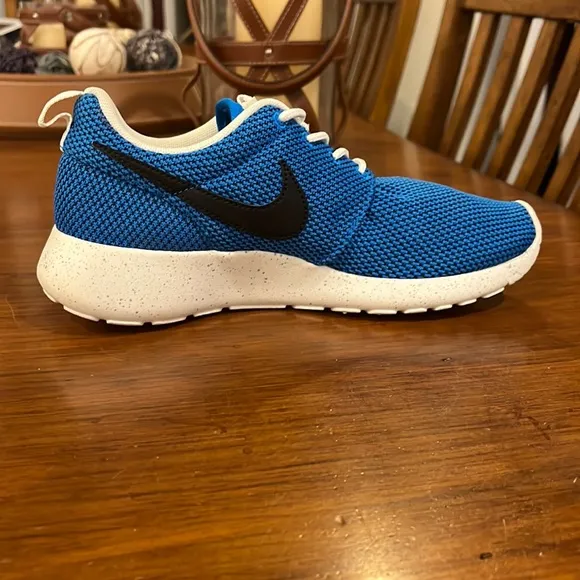 Nike Roshe One rosherun GS shoes sneakers new Boys Girls Youth 599728 403 sz 4Y