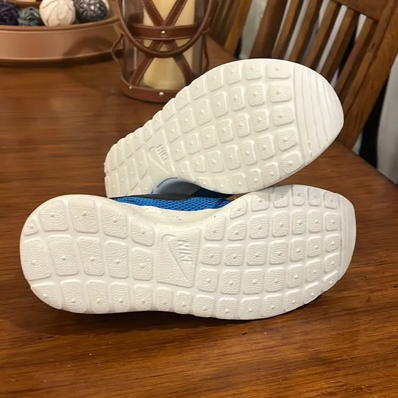 Nike Roshe One rosherun GS shoes sneakers new Boys Girls Youth 599728 403 sz 4Y
