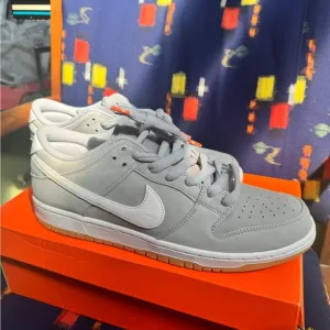 Nike SB Dunk Low Pro