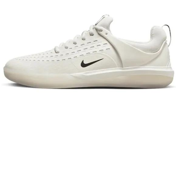 Nike SB Nyjah 3 Skate Shoes. Sneakers women 8 performance outdoor workout white