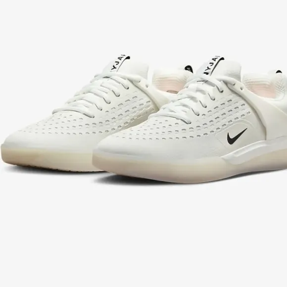 Nike SB Nyjah 3 Skate Shoes. Sneakers women 8 performance outdoor workout white