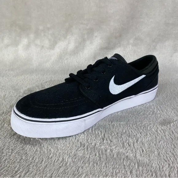 Nike SB Stefan Janoski Boys Kids Sneakers Shoes Size 5 Y Black Suede NEW