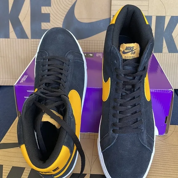 Nike SB ZOOM BLAZER MID Black/University Gold-Black WMNS
