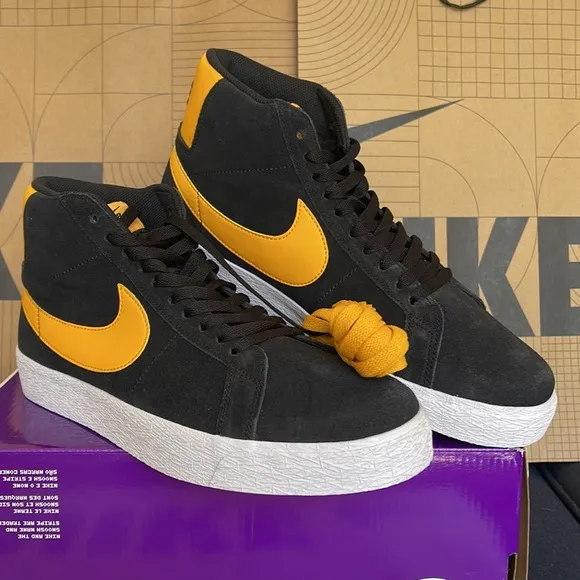 Nike SB ZOOM BLAZER MID Black/University Gold-Black WMNS