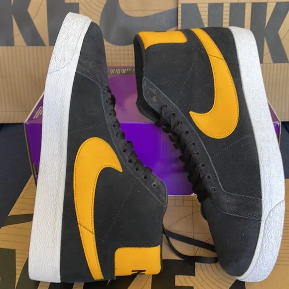 Nike SB ZOOM BLAZER MID Black/University Gold-Black WMNS