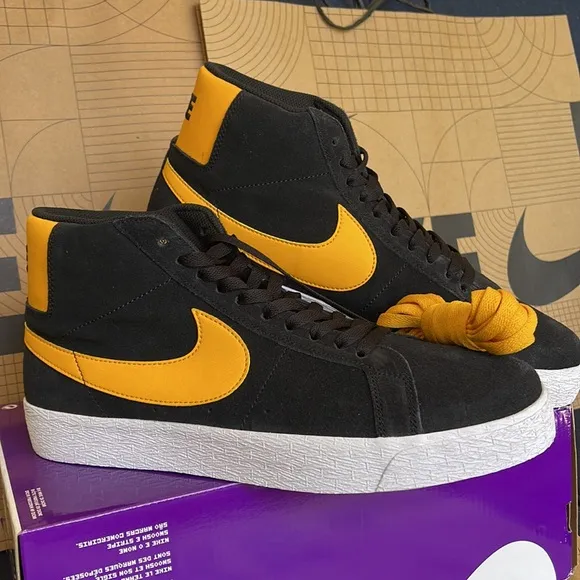Nike SB ZOOM BLAZER MID Black/University Gold-Black WMNS
