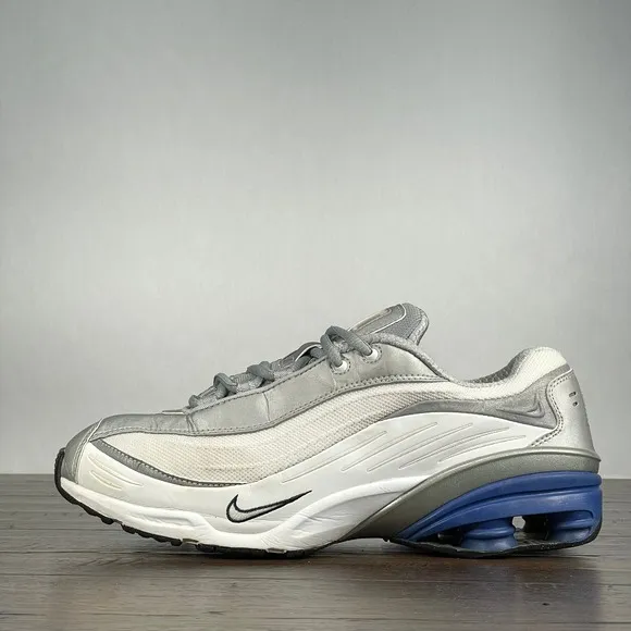 Nike SHOX WALK Mens 9 Vintage Y2K Silver White Blue Athletic Training Shoes