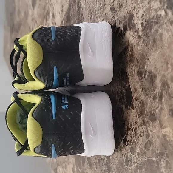 NIKE STAR RUNNER Nike Youth Shoes Sneakers size 4.5 Youth