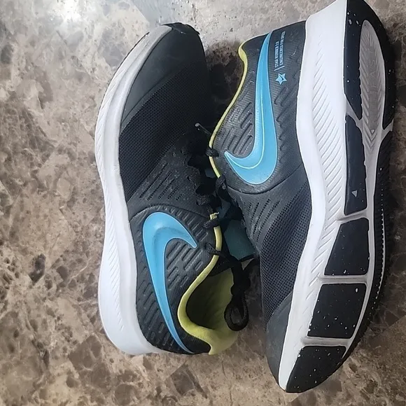 NIKE STAR RUNNER Nike Youth Shoes Sneakers size 4.5 Youth