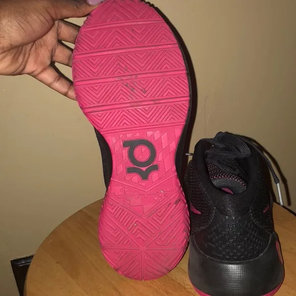 Nike women basketball shoes