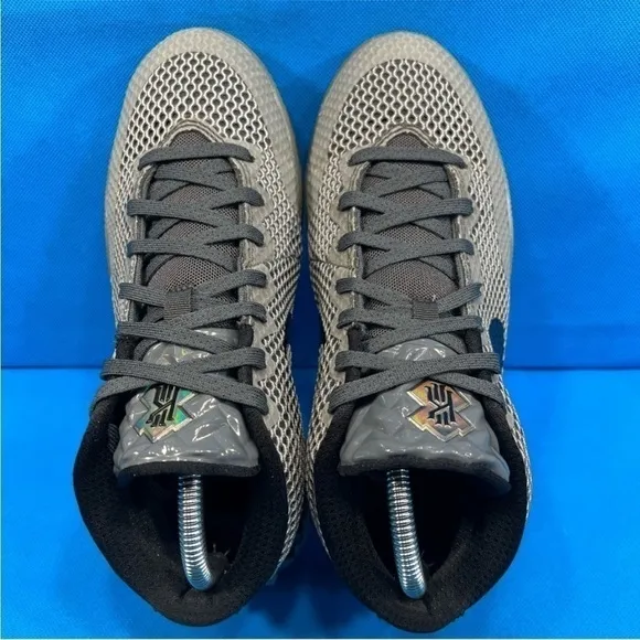 Nike Youth/Mens Kyrie Irving 1 All Star Sneaker Size youth 6.5