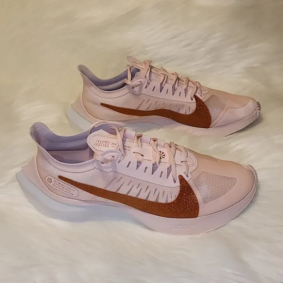 Nike Zoom Gravity Running Sneakers Echo Pink Metallic Red Bronze