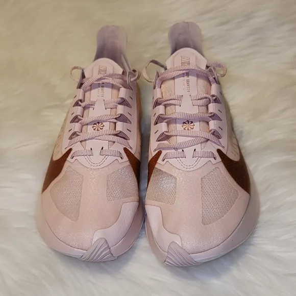 Nike Zoom Gravity Running Sneakers Echo Pink Metallic Red Bronze