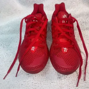NIKE ZOOM Kyrie Low 2 TB Promo size 6.5
