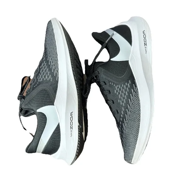 Nike Zoom Winflo 6 Women’s Running Shoes Sneakers Black AQ8228-003 Sz 6.5