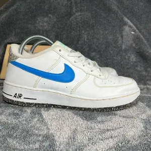 🧡NIKE Air Force 1 LV8 shoes kids 7Y women's 8.5