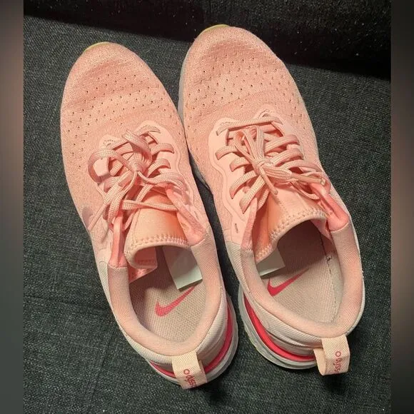 Nike Women's Pink Running Shoes